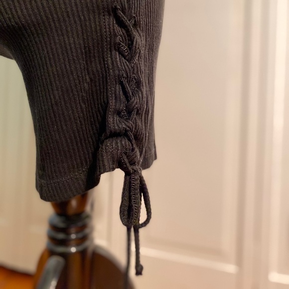 LITTLE BLACK DRESS - Picture 2 of 8